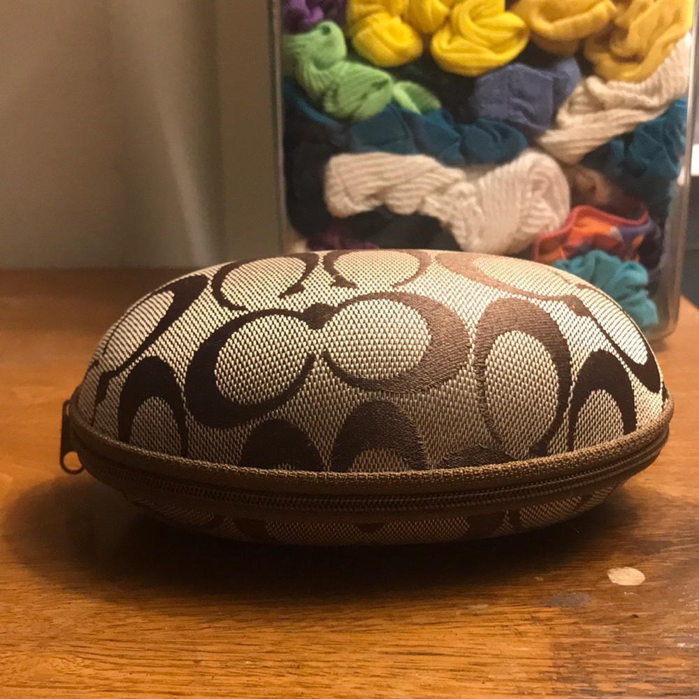 Coach Red/Burgundy & Silver Signature C Sunglasses with Brown Signature C Case - Picture 10 of 14